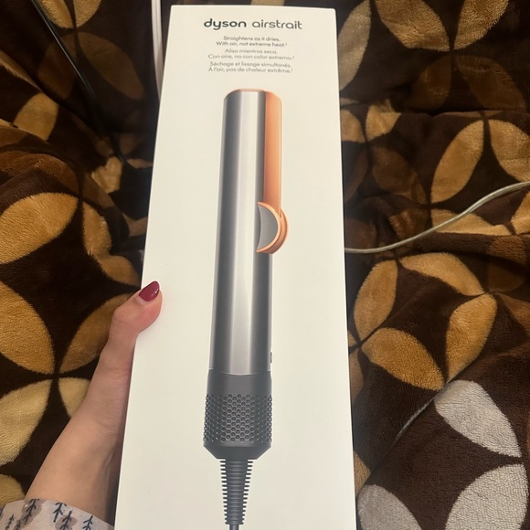 Dyson Other - Dyson Airstrait